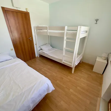 - Uzundzha Ferienhaus