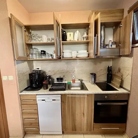 - Uzundzha Дом отдыха